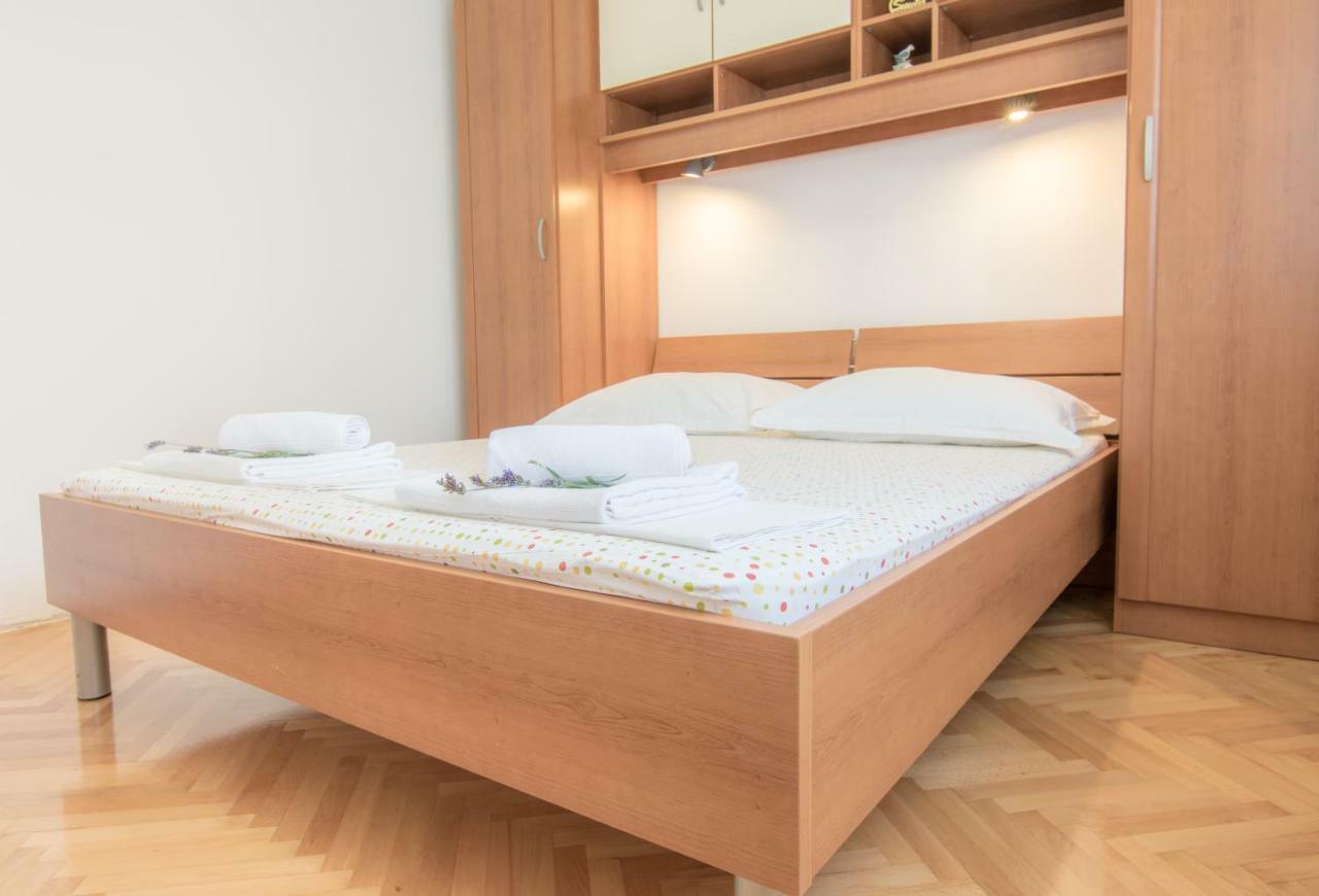 Apartment Holiday Makarska Kültér fotó